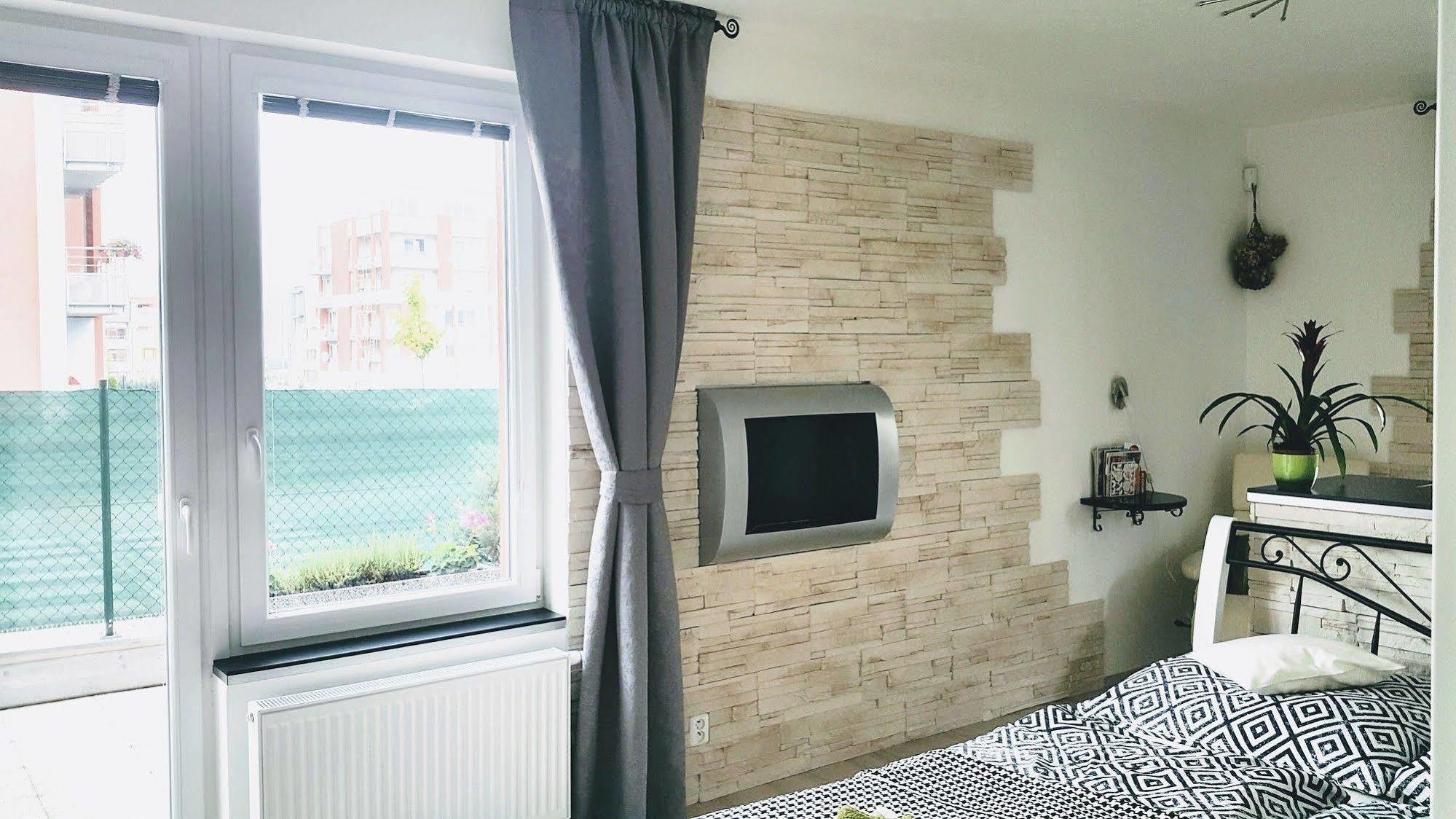 Bastien Studio Near Airport Praha Eksteriør bilde