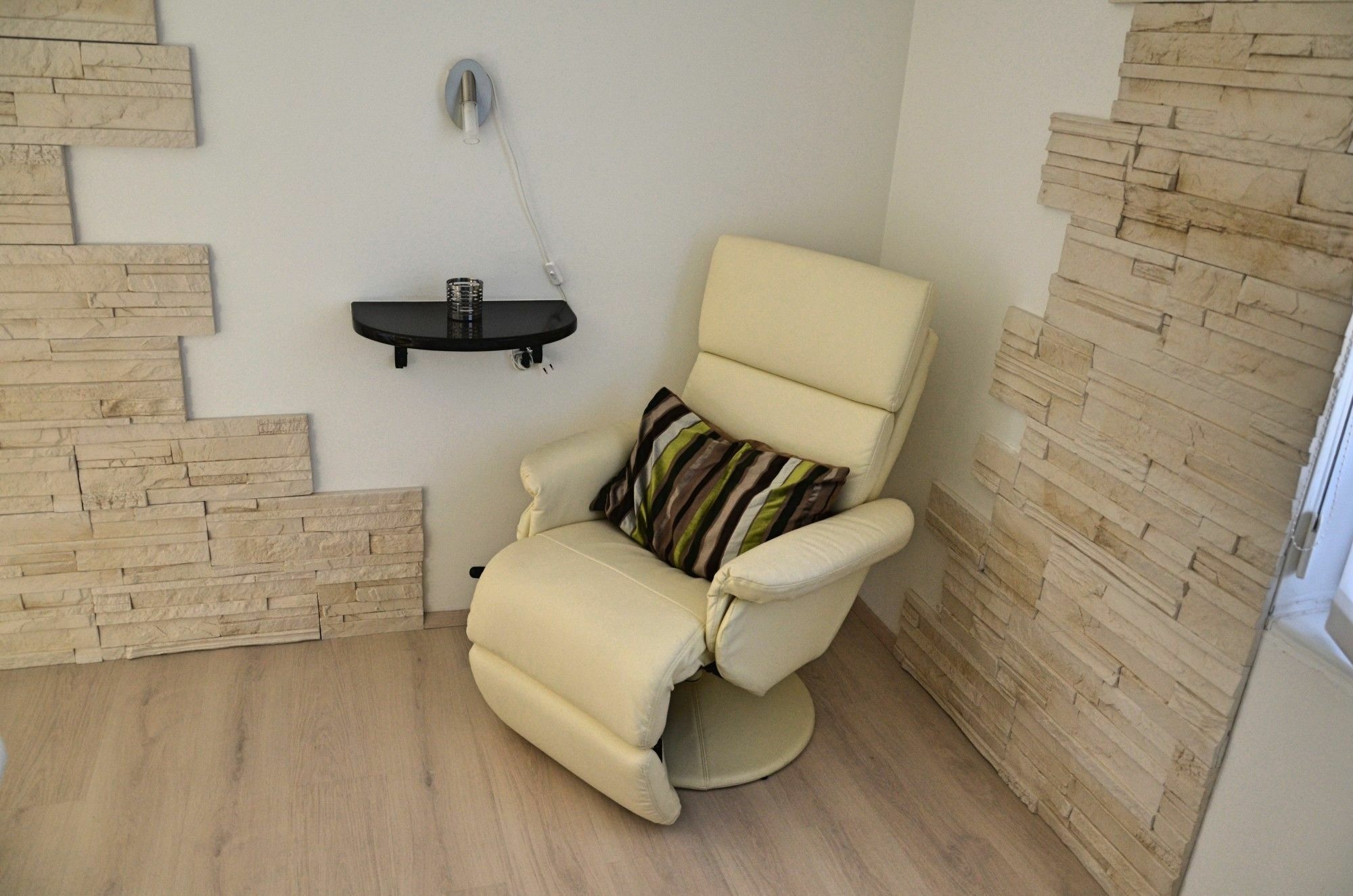 Bastien Studio Near Airport Praha Eksteriør bilde